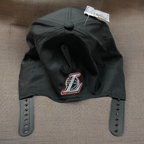 Los Angeles Lakers Ultra Game NBA Baseball Cap Snapback OSFM - Picture 3 of 7